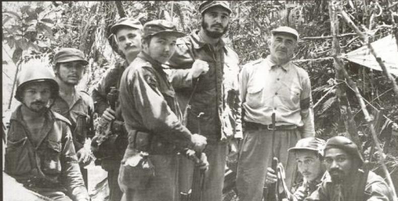 Fidel, Raúl y otros miembros del Ejército Rebelde. Foto: Archivo
