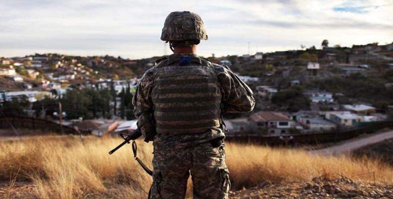 Trump  añadió más tensión a los nexos bilaterales al pedir el despliegue de tropas militares en la frontera con México. Foto/Noticiero Altavoz.