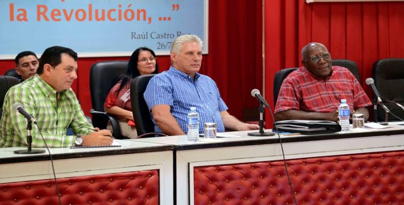 President Miguel Diaz-Canel during his meeting with local authorities of Camaguey province, September 19, 2019. ACN Photo