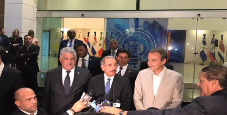 Al centro el presidente dominicano, Danilo Medina