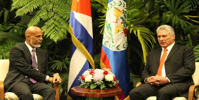 Cuban president meets with Belize's prime minister. Photo: PL