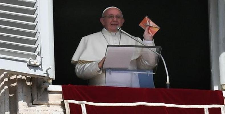 File photo shows Pope Francis during the weekly Angelus prayer on September 16, 2018 in the Vatican.  Photo: AFP