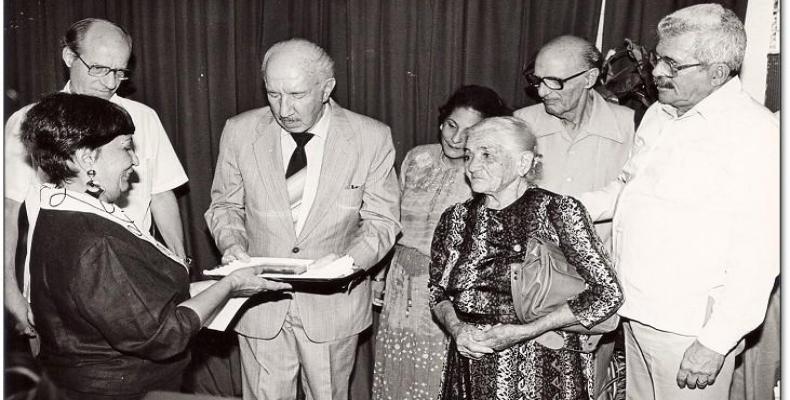 Laura Esperanza Albizu-Campos Meneses durante homenaje que el Tribunal Antiimperialista de Nuestra América, le rindió en La Habana en reconocimiento a la obra r