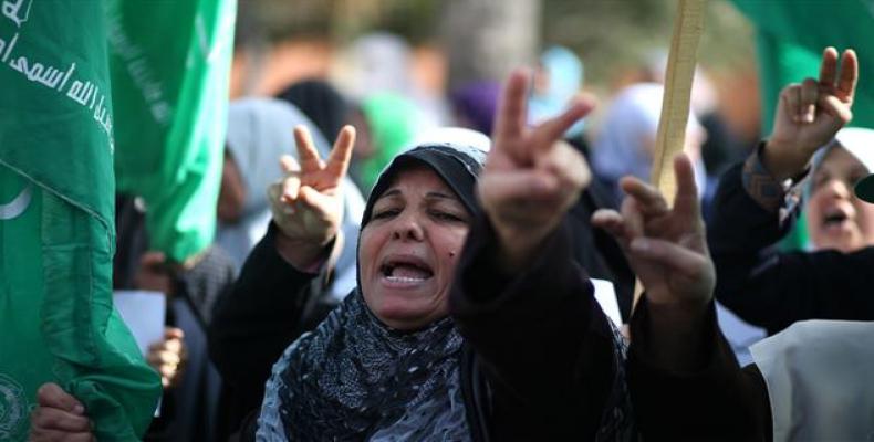 Palestinians protest against Trump's policies.  Photo: AP
