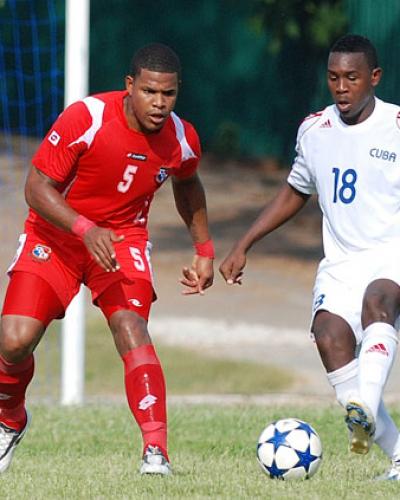 Cuba permite 'estrangeiros', vê futebol crescer e tenta ir à Copa