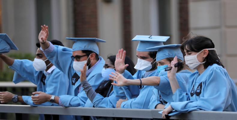 Graduados de la Universidad de Columbia, Nueva York, EE.UU., el 15 de mayo de 2020. Andrew Kelly / Reuters
