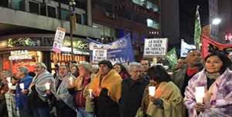 Argentinos protestan contra el tarifazo