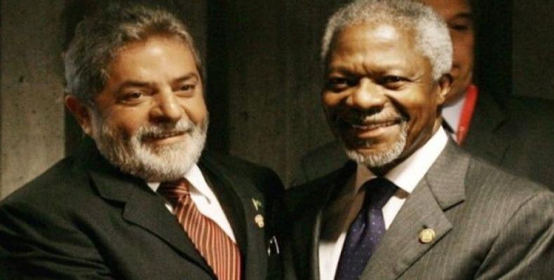 Former Brazilian President Lula with former UN General-Secretary Kofi Annan.   Photo: @LulaOficial