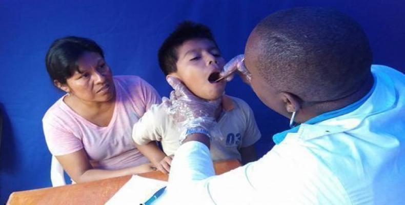 Más de 400 000 médicos y profesionales cubanos de la salud han estado presente en 164 países a lo largo de casi seis décadas de cooperación.Foto:Enmanuel Vigil