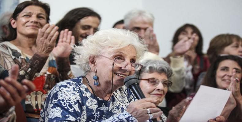 Estas abuelas heroicas han logrado devolver la identidad de muchos jóvenes. Foto: Archivo