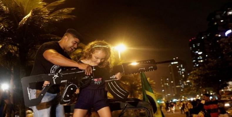 Bolsonaro loosens gun laws as violence spirals out of control in Brazil.  Photo: teleSUR