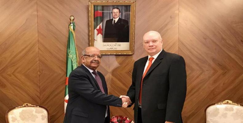 Rodrigo Malmierca a été reçu à Alger par le chef  de la diplomatie algérienne, Abdelkader Messahel.
