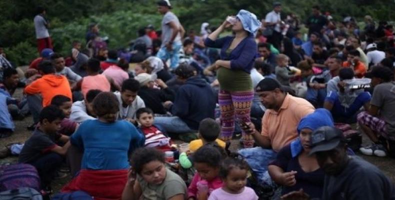 According to Guatemala's National Institute of Migration, at least 4,000 arrived from Honduras in less than a week.  (Photo: Reuters)