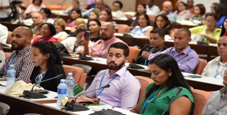 Sesiona en Cuba Congreso de la Sociedad Cubana de Medicina Física y Rehabilitación. Foto: PL.