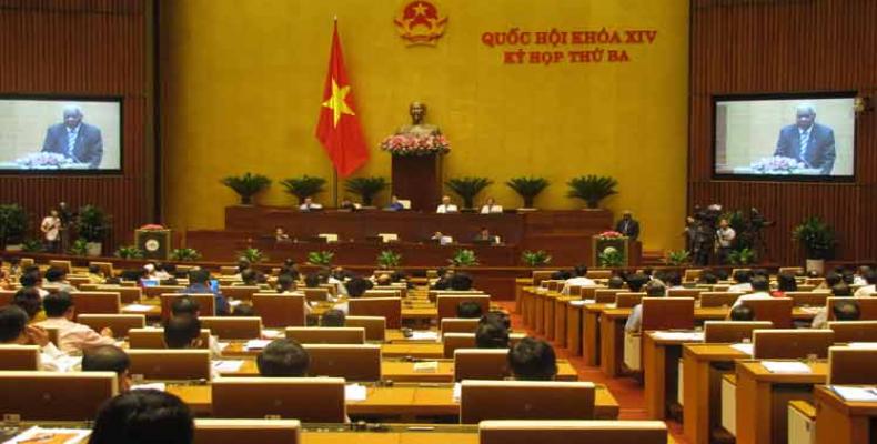 Lazo ante parlamento vietnamita