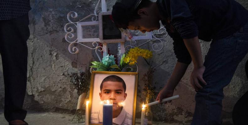 U.S. court says family of Mexican teenager killed by U.S. border patrol can sue.  Photo: EFE