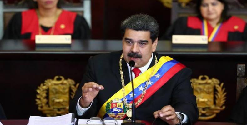 Indicó Maduro que es urgente aumentar las penas para los distintos tipos de delitos reformados, así como los nuevos. Foto: AVN