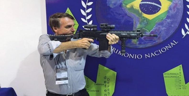 Bolsonaro autorizará a portar armas. Foto / Ansa Latina