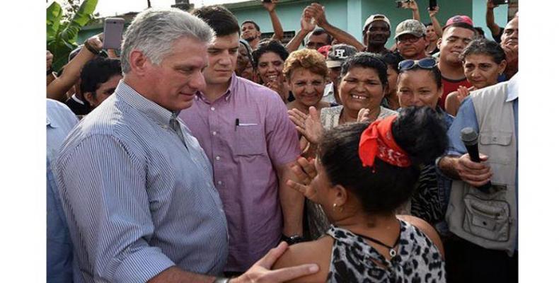 Cuban president on working visit to Camaguey.  Photo: Estudios Revolución