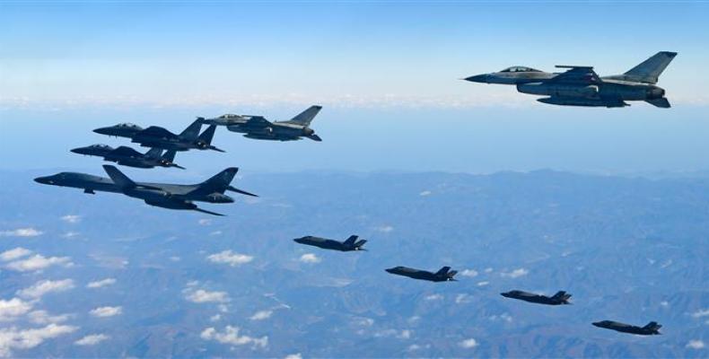U.S. fighter jets conducting operations with South Korea.  Photo: AFP