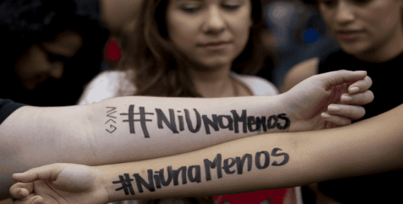 Women in Nicaragua unite under the banner #NiUnaMenos (#NotOneLess).  (Photo: Reuters)