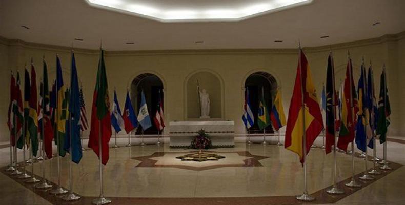 Tumba del Mambí Desconocido, en el Capitolio de La Habana