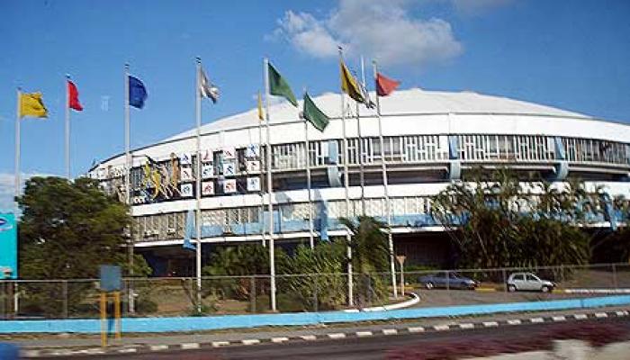 En la Ciudad Deportiva los directivos del Inder se reunieron con la prensa. Foto: Archivo