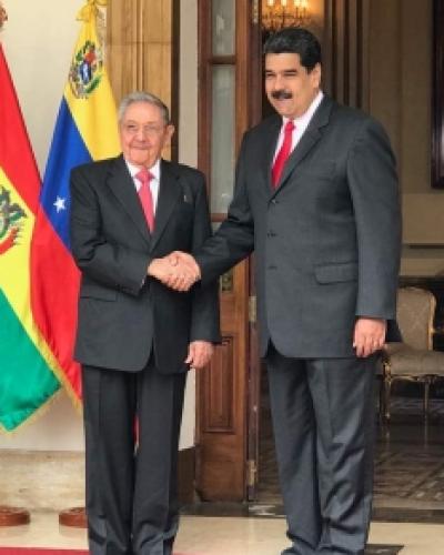 Raul y Maduro en cumbre ALBA, Foto:Cubasi