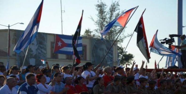 Una representación de jóvenes de diversos sectores participó en la celebración. Foto: Vicente Brito/ Periódico Escambray.