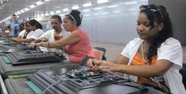 Más autonomía para empresas cubanas. Foto: Diario Granma