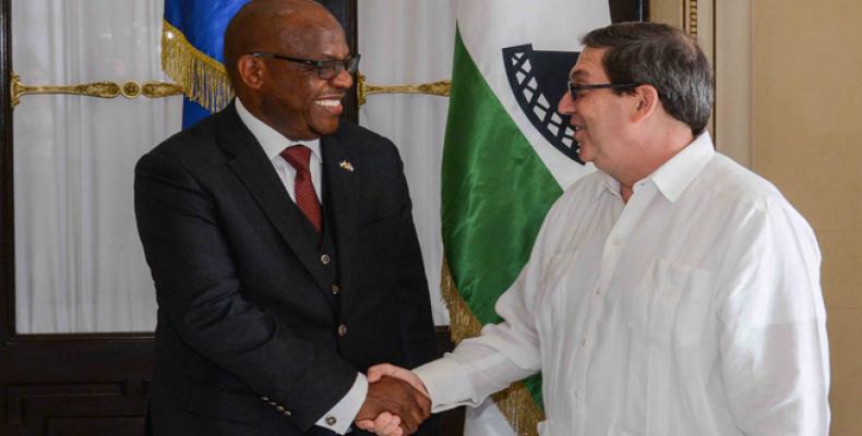 Cuba se siente orgullosa de las históricas relaciones de amistad y el positivo nivel de desarrollo existente entre Cuba y Lesotho.(Foto:Marcelino Vázquez Hernán