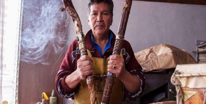 Bastón de Mando Ceremonial que otorgan pueblos originarios ecuatorianos