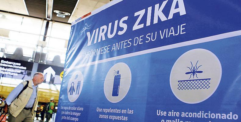 Aeropuertos instalan aviso informativo sobre virus Zika. (Reuters)