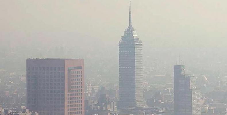 Continúa México en alerta por contaminación ambiental. Foto: PL.