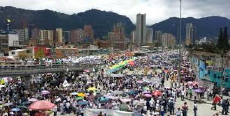 Manifestantes aseguran que el PND para el próximo cuatrienio golpea la agricultura colombiana y empobrece a las comunidades. Foto: Archivo