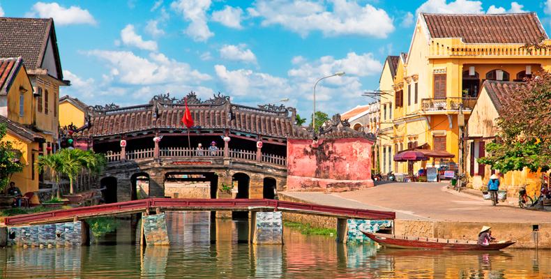 Hanoi, 12 feb (RHC) Al recibir en enero más de un millón 430 mil turistas extranjeros, Vietnam dio una fuerte muestra de sus posibilidades de superar en el 2018