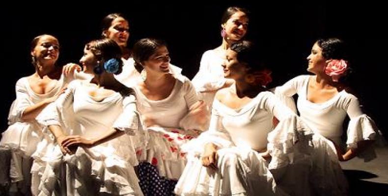 Bailarinas de la compañía cubana Ecos. Foto/ Archivo