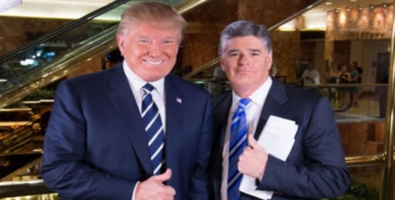 Trump y Hannity. Foto tomada de Cubasí