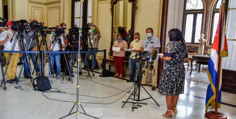 Rodríguez dijo que Cuba no dejará de denunciar el bloqueo en todos los escenarios posibles, mientras persista. Foto: José (Tito) Céspedes/ PL