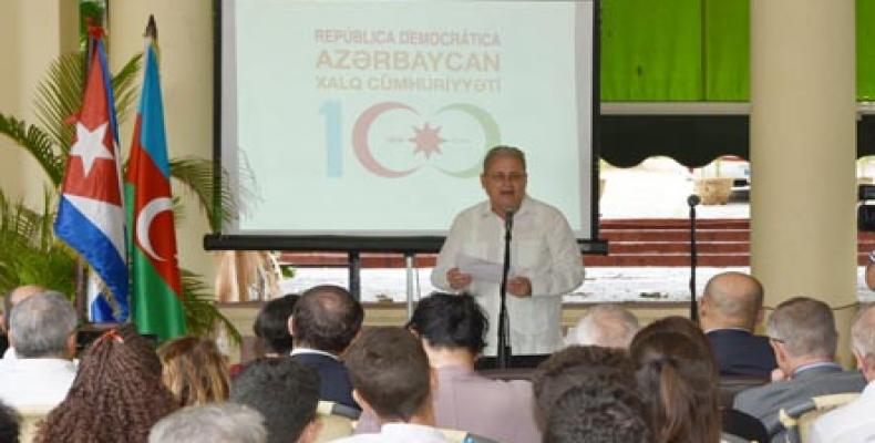 Elio Gámez, vicepresidente primero del Instituto Cubano de Amistad con los Pueblos, felicitó a la nación caucásica