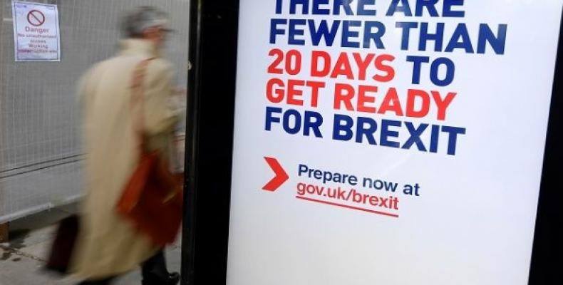 A UK government Brexit information campaign poster in central London.  (Photo: Reuters)