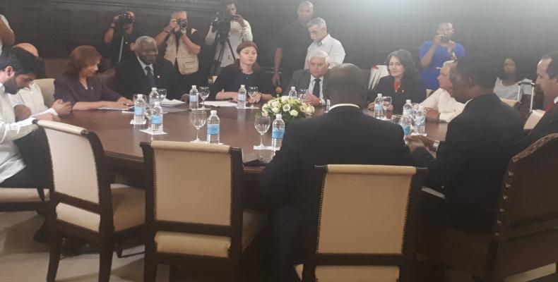 Esteban Lazo recibió al titular del Parlamento Panafricano.Fotos RReloj.