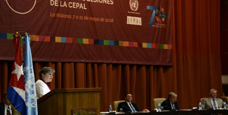 Alicia Bárcena en el Palacio de Convenciones de La Habana, Cuba. Foto: Joaquín Hernández Mena