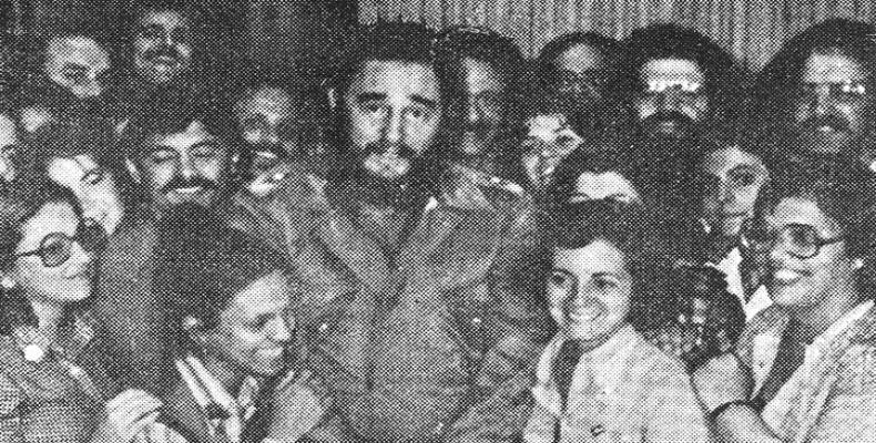 Fidel interacting with Cuban émigrés