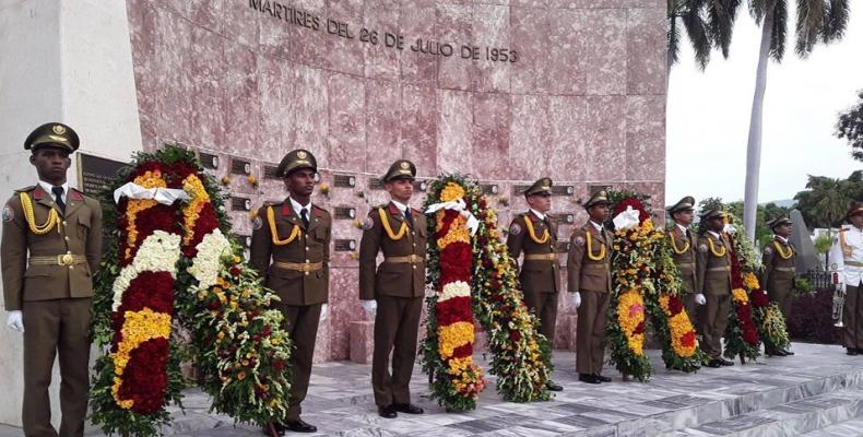 Tributo a quienes cayeron en la histórica gesta. Fotos: Yuzdanis Vicet Gómez