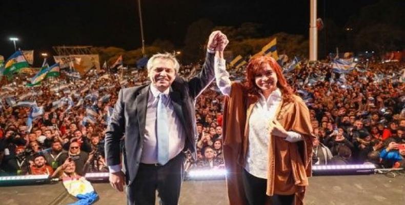Alberto Fernández kaj Cristina Fernández en Argentino