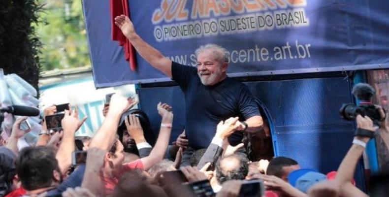 Former Brazilian President Luiz Inacio Lula da Silva in front of the metallurgic trade union in Sao Bernardo do Campo, Brazil on April 7, 2018.  Photo: Reuters