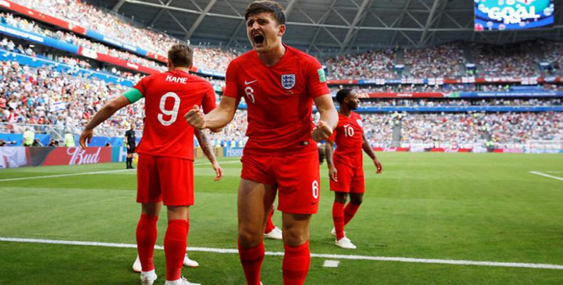 Harry Maguire de Inglaterra celebra el primer gol contra Suecia en el Samara Arena, el 7 de julio de 2018. Carlos Garcia Rawlins / Reuters