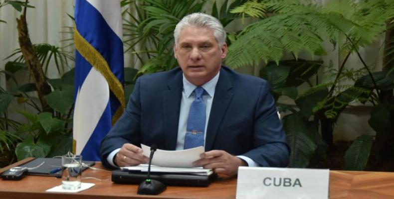 Presidente cubano durante cumbre virtual de la MNOAL. Foto: Estudios Revolución.