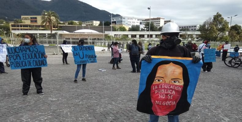 Protestas de universitarios de Ecuador (Foto tomada de Rusia Today)